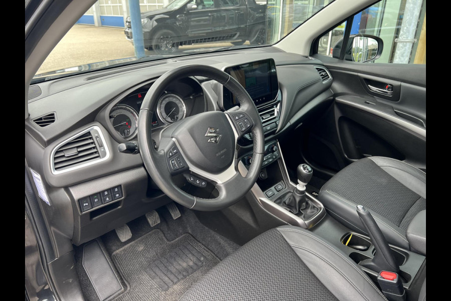 Suzuki S-Cross 1.4 Boosterjet Style Smart Hybrid | Trekhaak | 1500kg Trekgewicht | Panorama-dak | Stoelverwarming | Adaptieve Cruise Control | Camera