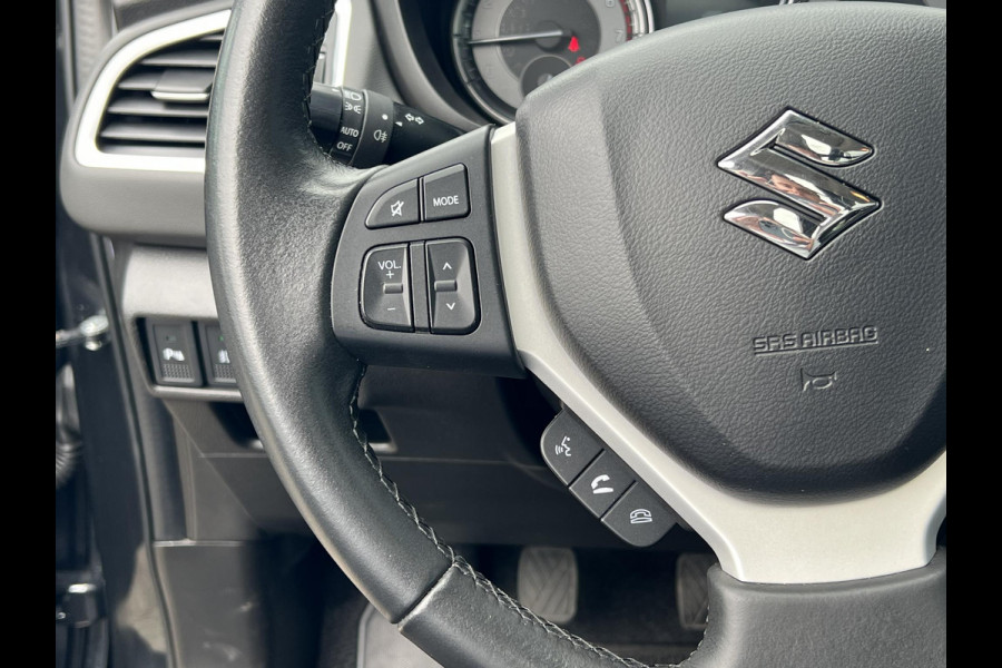 Suzuki S-Cross 1.4 Boosterjet Style Smart Hybrid | Trekhaak | 1500kg Trekgewicht | Panorama-dak | Stoelverwarming | Adaptieve Cruise Control | Camera