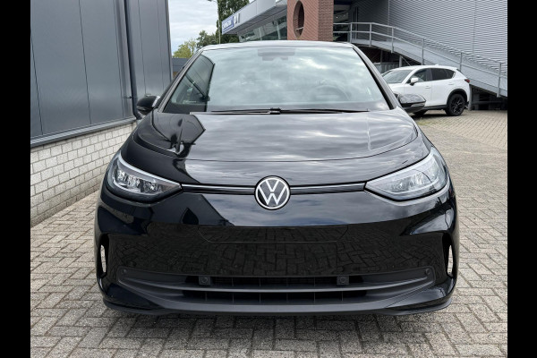 Volkswagen ID.3 Pure 52 kWh 18"/Adaptieve Cruise/Apple Carplay & Android Auto/DAB/Navigatie/Sfeerverlichting/Camera/Stuur + stoelverwarming