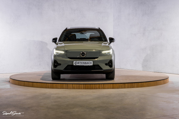Volvo XC40 Recharge Ultimate 70 kWh | Panorama dak | Adaptieve cruise | Memory | Blis | Harman Kardon |