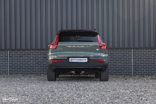 Volvo XC40 Recharge Ultimate 70 kWh | Panorama dak | Adaptieve cruise | Memory | Blis | Harman Kardon |
