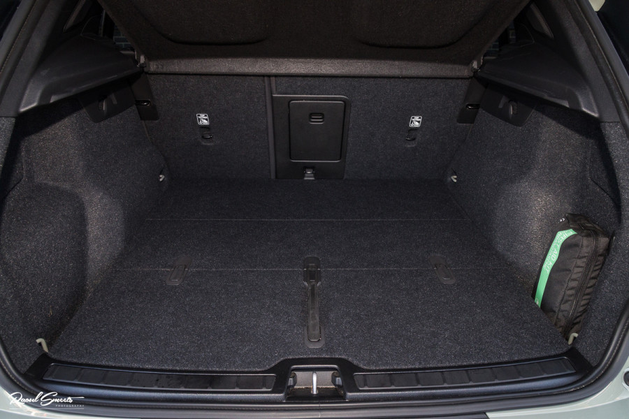 Volvo XC40 Recharge Ultimate 70 kWh | Panorama dak | Adaptieve cruise | Memory | Blis | Harman Kardon |