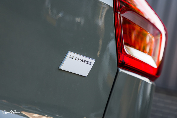 Volvo XC40 Recharge Ultimate 70 kWh | Panorama dak | Adaptieve cruise | Memory | Blis | Harman Kardon |