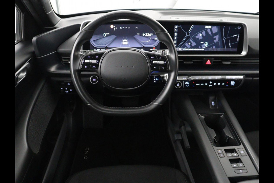 Hyundai IONIQ 6 Style 77.4 kWh | SOH 93.9 % | Navigatie | Virtual dashboard | Carplay | Climate Control | Adaptive cruise | camera | Park assist | Trekhaak | DAB+ | PHEV