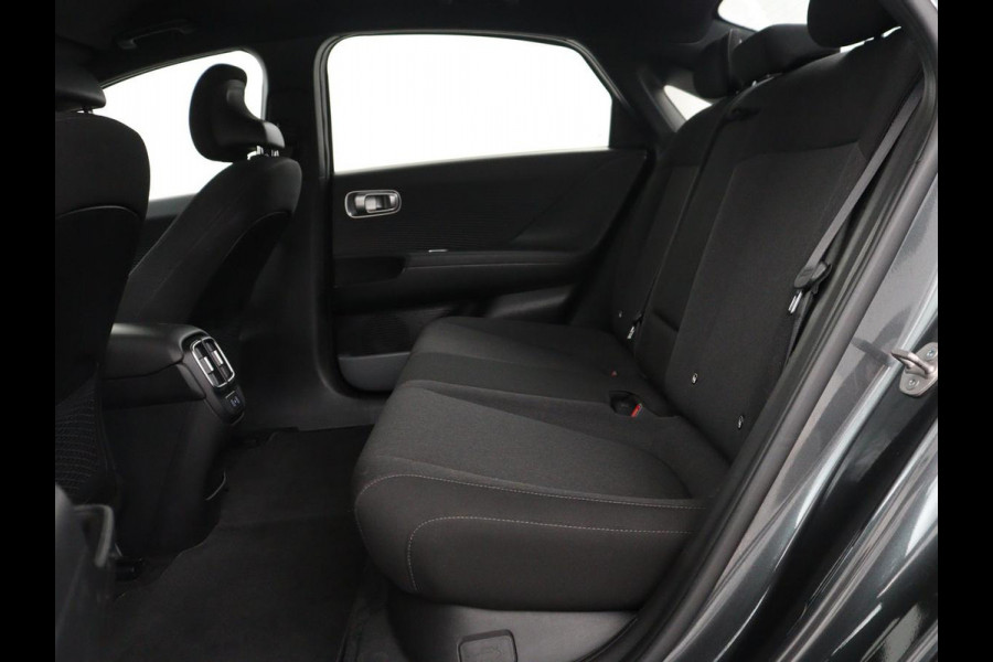 Hyundai IONIQ 6 Style 77.4 kWh | SOH 93.9 % | Navigatie | Virtual dashboard | Carplay | Climate Control | Adaptive cruise | camera | Park assist | Trekhaak | DAB+ | PHEV
