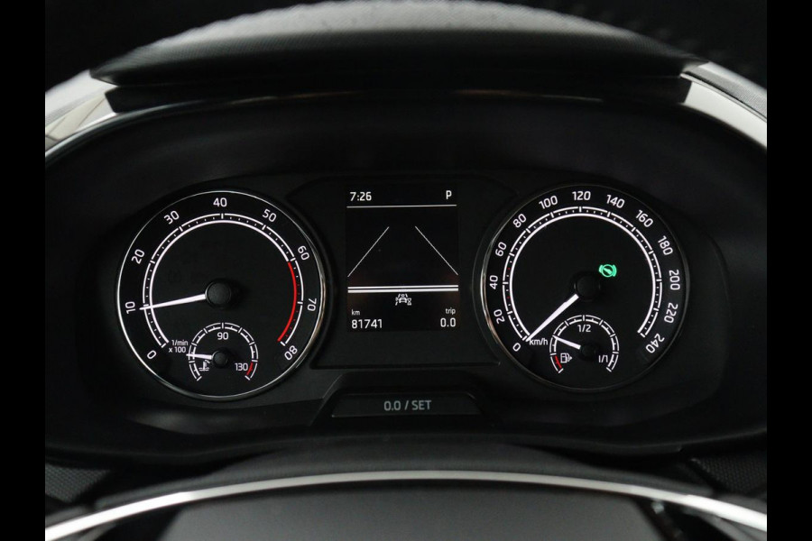 Škoda Fabia 1.0 TSI Business Edition | Cruise control | Park assist | Lane assist | Navigatie | DAB | Bluetooth | Airco