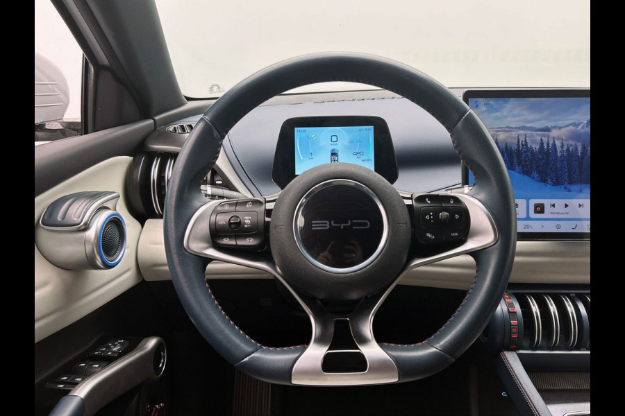 BYD ATTO 3 Design 60 kWh|*55 STUKS* | 204 PK | Pano/dak | Adapt/Cruise/Control | Leder/Beige/Blauw | 360/Camera, Navigatie, BTW!!