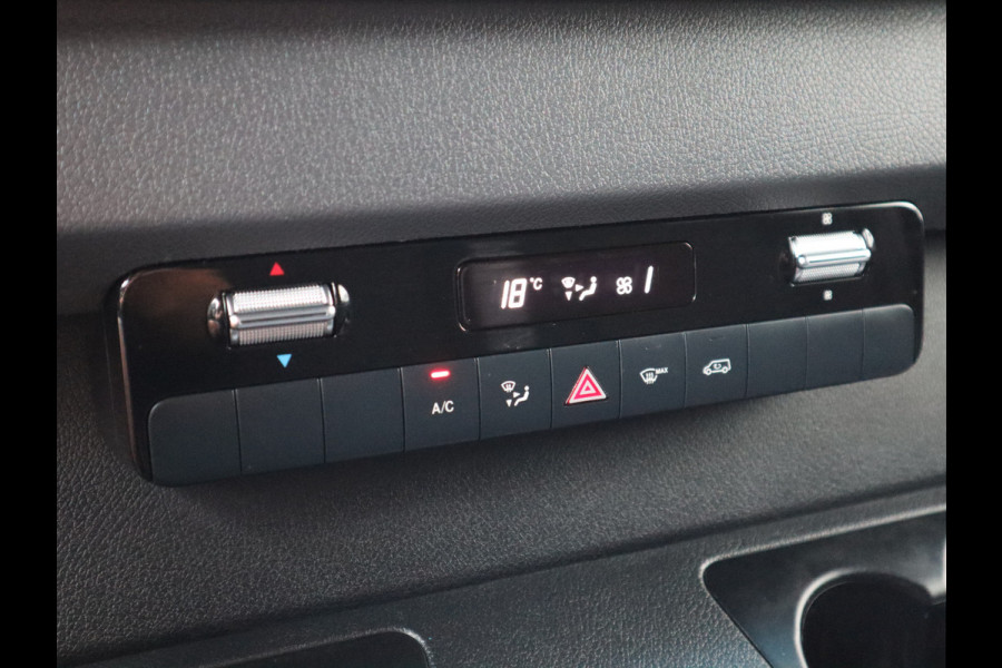 Mercedes-Benz Sprinter 319 CDI 3.0 V6 Automaat Euro 6 - L2H2 - A tot Z Dealer onderhouden - LED - Trekhaak