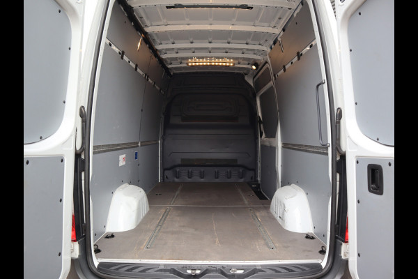 Mercedes-Benz Sprinter 319 CDI 3.0 V6 Automaat Euro 6 - L2H2 - A tot Z Dealer onderhouden - LED - Trekhaak