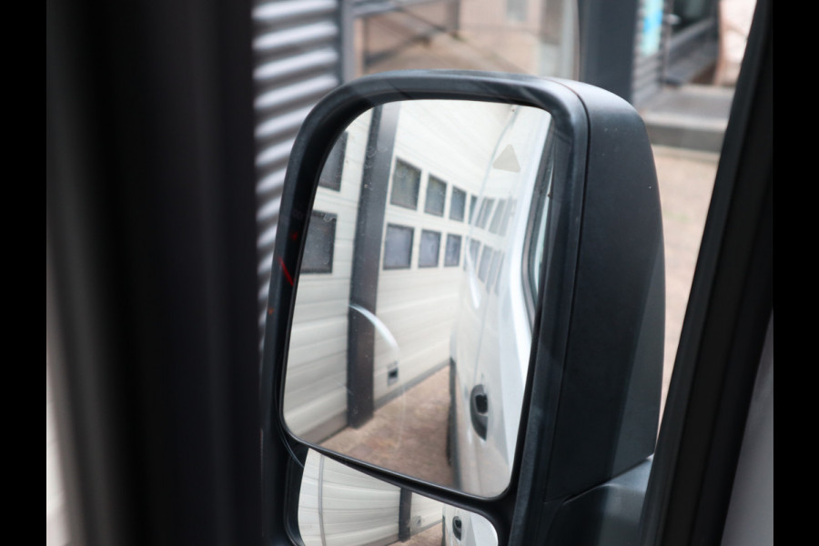 Mercedes-Benz Sprinter 319 CDI 3.0 V6 Automaat Euro 6 - L2H2 - A tot Z Dealer onderhouden - LED - Trekhaak