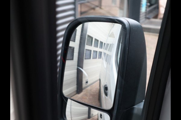 Mercedes-Benz Sprinter 319 CDI 3.0 V6 Automaat Euro 6 - L2H2 - A tot Z Dealer onderhouden - LED - Trekhaak