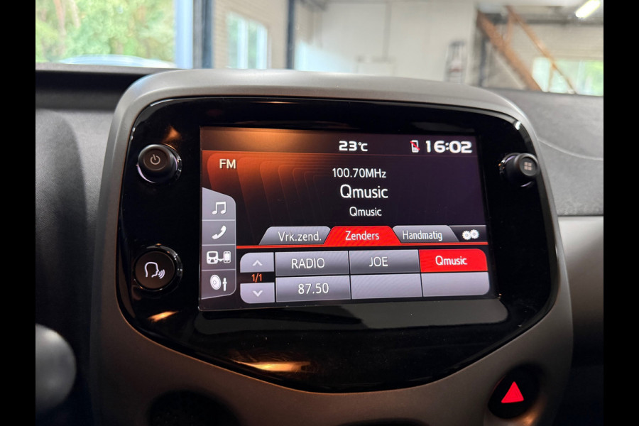 Toyota Aygo 1.0 VVT-i x automaat | Apple Carplay & Android Auto | Camera | Bluetooth | 15 Inch