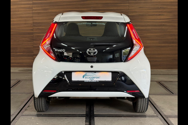 Toyota Aygo 1.0 VVT-i x automaat | Apple Carplay & Android Auto | Camera | Bluetooth | 15 Inch