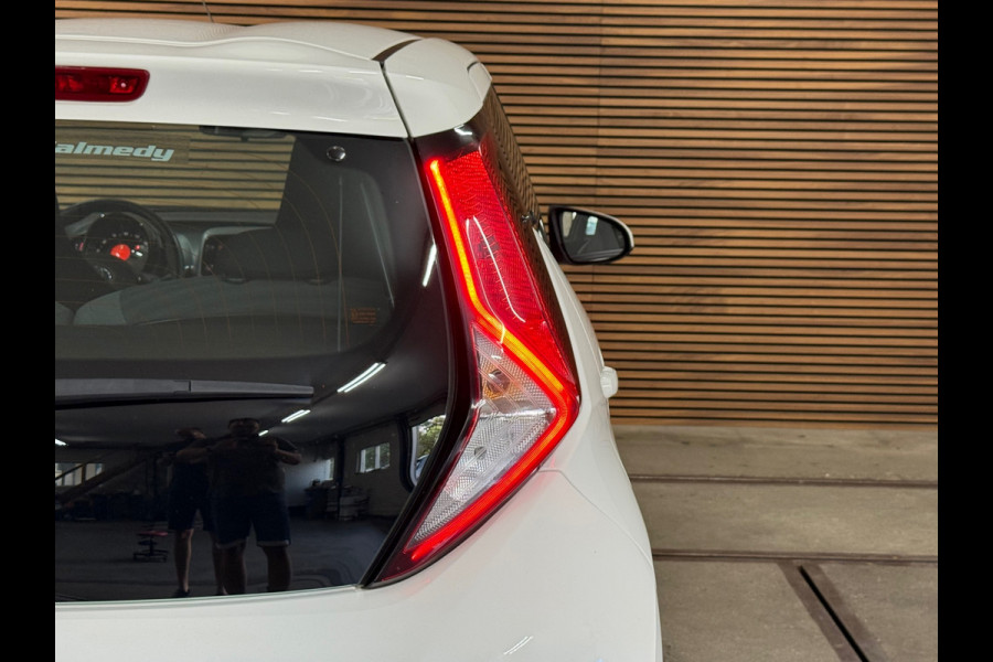 Toyota Aygo 1.0 VVT-i x automaat | Apple Carplay & Android Auto | Camera | Bluetooth | 15 Inch