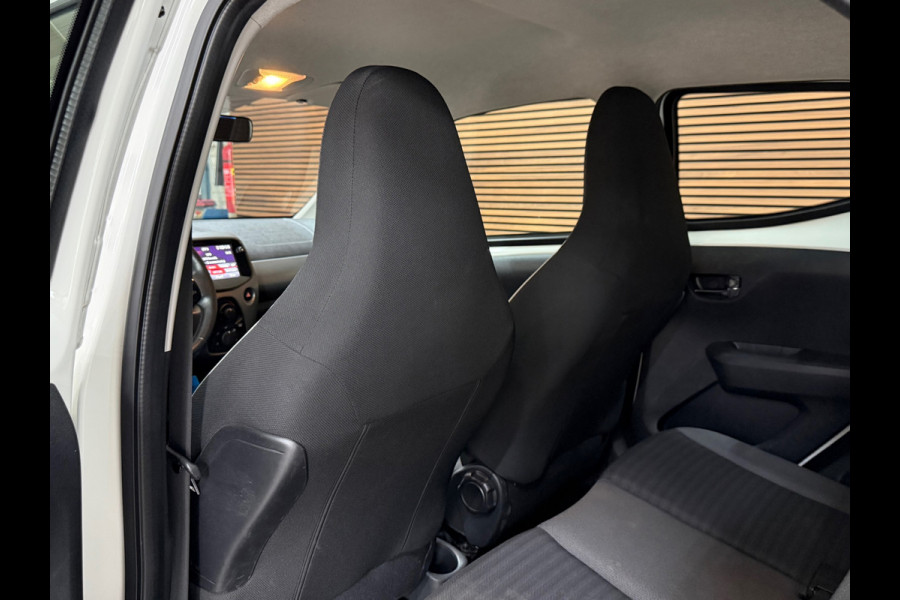 Toyota Aygo 1.0 VVT-i x automaat | Apple Carplay & Android Auto | Camera | Bluetooth | 15 Inch