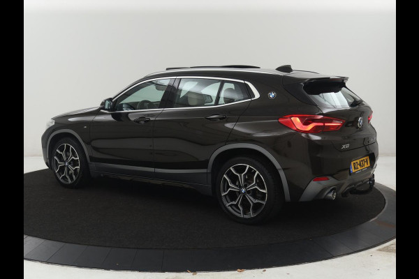 BMW X2 SDrive20i High Executive | Panoramadak | Leder | Stoelverwarming | Cruise control | Head-up | Bluetooth | Sfeerverlichting | Park assist | Elektrische achterklep | Trekhaak
