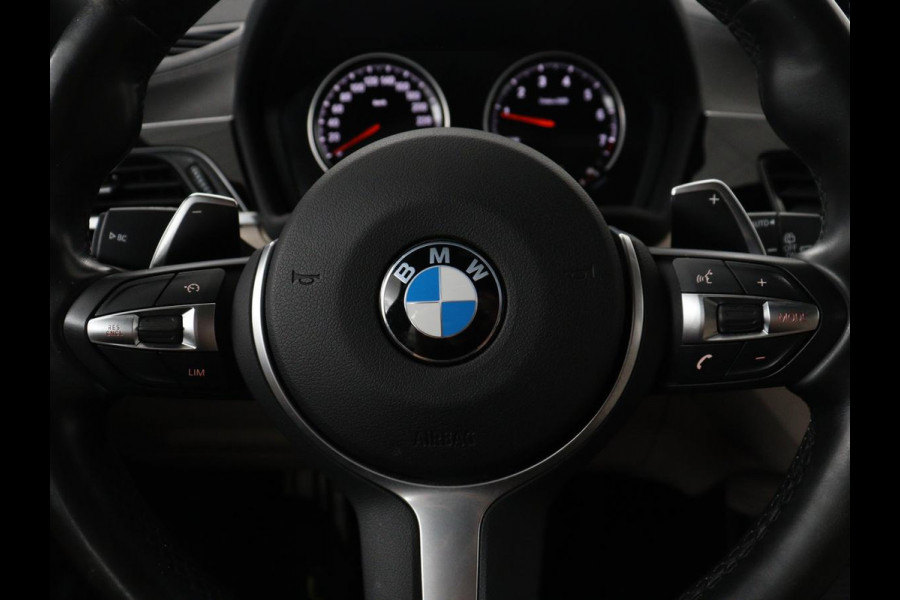 BMW X2 SDrive20i High Executive | Panoramadak | Leder | Stoelverwarming | Cruise control | Head-up | Bluetooth | Sfeerverlichting | Park assist | Elektrische achterklep | Trekhaak