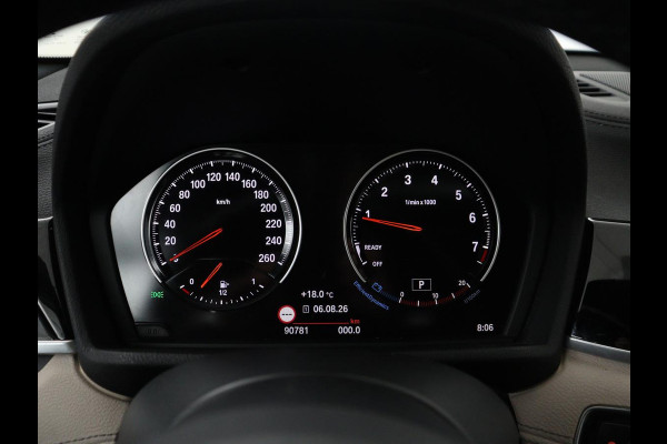 BMW X2 SDrive20i High Executive | Panoramadak | Leder | Stoelverwarming | Cruise control | Head-up | Bluetooth | Sfeerverlichting | Park assist | Elektrische achterklep | Trekhaak