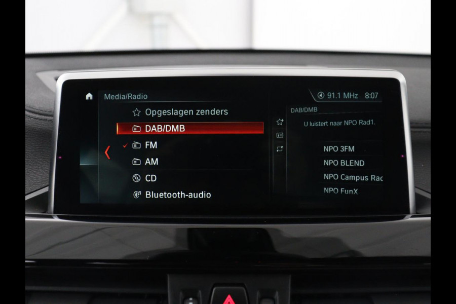 BMW X2 SDrive20i High Executive | Panoramadak | Leder | Stoelverwarming | Cruise control | Head-up | Bluetooth | Sfeerverlichting | Park assist | Elektrische achterklep | Trekhaak