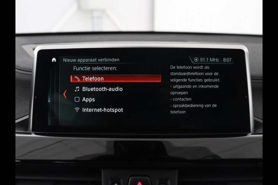 BMW X2 SDrive20i High Executive | Panoramadak | Leder | Stoelverwarming | Cruise control | Head-up | Bluetooth | Sfeerverlichting | Park assist | Elektrische achterklep | Trekhaak