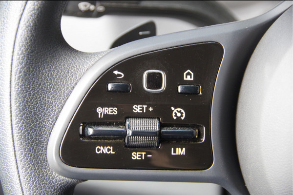Mercedes-Benz Sprinter 317 1.9 CDI L2H2 AUT. STOELVERWARMING, STANDKACHEL, CAMERA, CRUISE, CLIMA, PARKEERSENSOREN, MISTLAMPEN