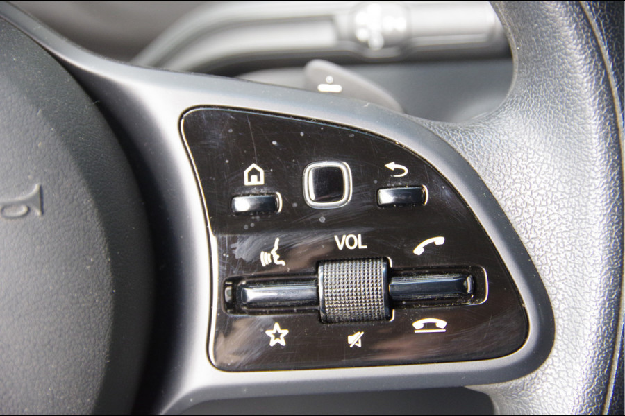 Mercedes-Benz Sprinter 317 1.9 CDI L2H2 AUT. STOELVERWARMING, STANDKACHEL, CAMERA, CRUISE, CLIMA, PARKEERSENSOREN, MISTLAMPEN