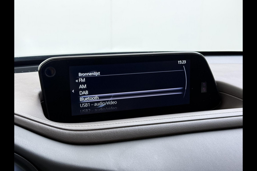 Mazda CX-30 2.0 e-SkyActiv-X M Hybrid Luxury | SCHUIF-/KANTELDAK | 360° CAMERA | LEDEREN BEKLEDING | BOSE AUDIO | AFNEEMBARE TREKHAAK | ELEKTRISCHE ACHTERKLEP | ELEKTRISCHE STOELEN | HEAD-UP DISPLAY | VOLLEDIGE UITRUSTING | ALL-IN PRIJS | RIJKLAAR GELEVERD MET 12 MAANDEN BOVAG GARANTIE