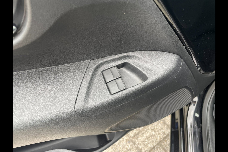 Toyota Aygo 1.0 VVT-i x-play / achteruitrijcamera / groot scherm.