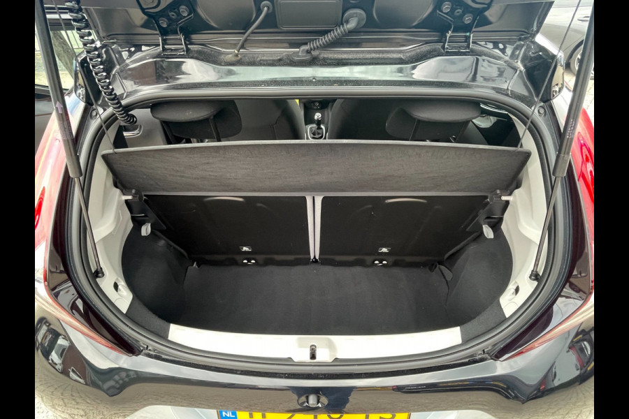 Toyota Aygo 1.0 VVT-i x-play / achteruitrijcamera / groot scherm.