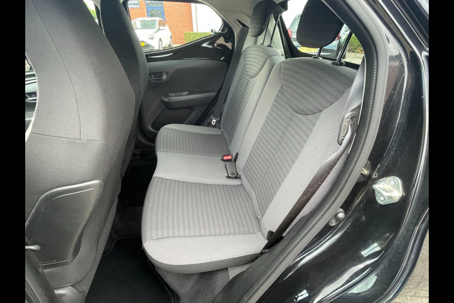 Toyota Aygo 1.0 VVT-i x-play / achteruitrijcamera / groot scherm.