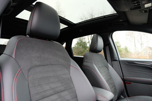 Ford Kuga 2.5 PHEV ST-Line X 225pk Trekhaak | Adaptieve Cruise | Winterpack | Panorama Dak | Head up Display | Elektrische Achterklep