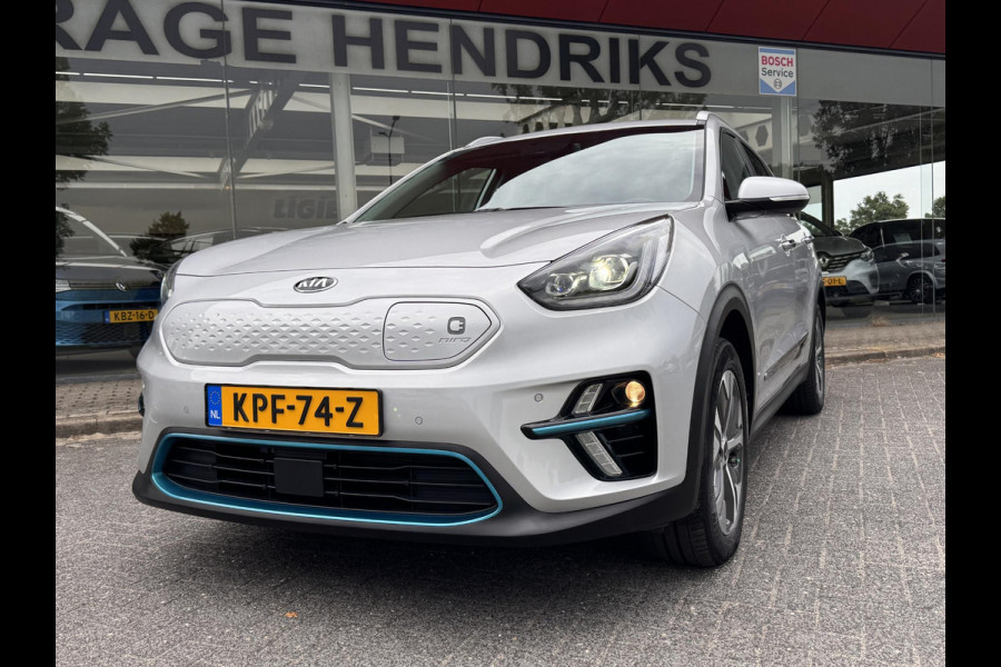 Kia e-Niro ComfortLine 64 kWh | SOH: 97,2% | 3 Fase |  Trekhaak | Stoelverwarming | Camera | Blindspot | Adaptive CC |