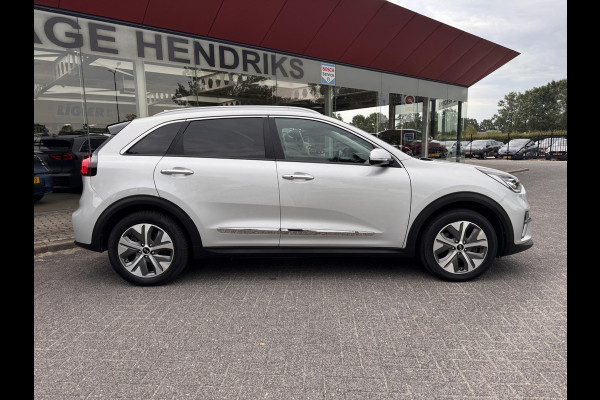 Kia e-Niro ComfortLine 64 kWh | SOH: 97,2% | 3 Fase |  Trekhaak | Stoelverwarming | Camera | Blindspot | Adaptive CC |