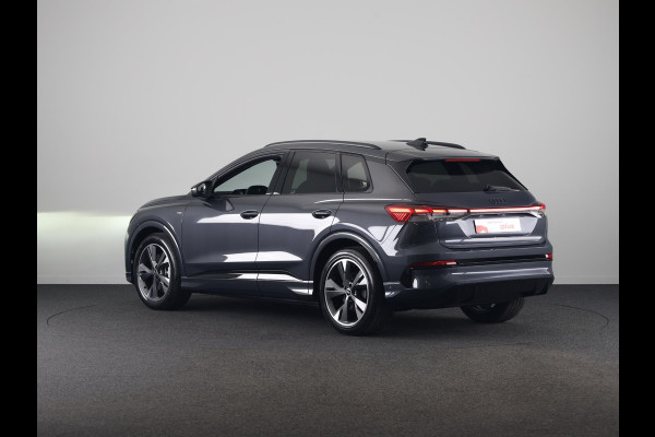 Audi Q4 e-tron S edition 82 kWh 286 pk | Techniekpakket plus | Winterpakket | Trekhaak | Optiekpakket zwart-glanzend |