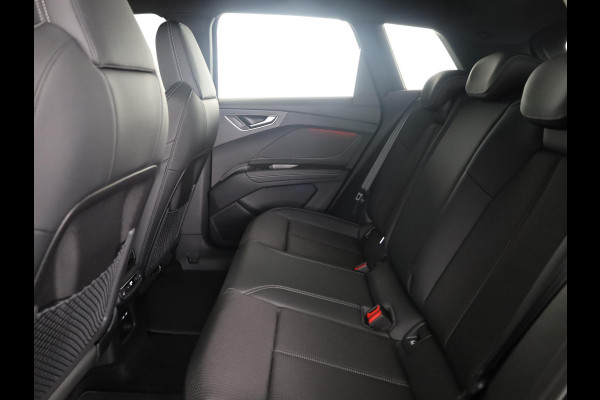 Audi Q4 e-tron S edition 82 kWh 286 pk | Techniekpakket plus | Winterpakket | Trekhaak | Optiekpakket zwart-glanzend |