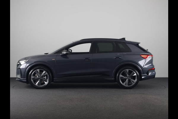 Audi Q4 e-tron S edition 82 kWh 286 pk | Techniekpakket plus | Winterpakket | Trekhaak | Optiekpakket zwart-glanzend |