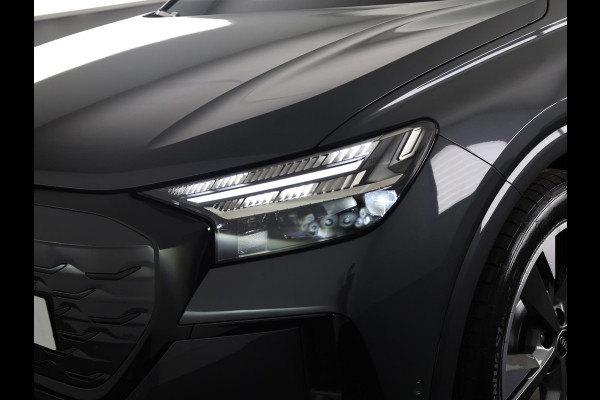 Audi Q4 e-tron S edition 82 kWh 286 pk | Techniekpakket plus | Winterpakket | Trekhaak | Optiekpakket zwart-glanzend |