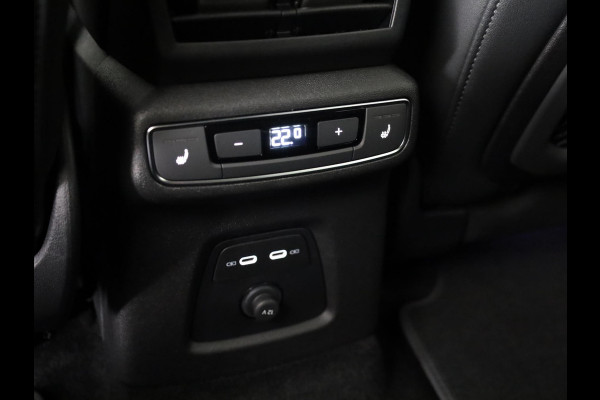 Audi Q4 e-tron S edition 82 kWh 286 pk | Techniekpakket plus | Winterpakket | Trekhaak | Optiekpakket zwart-glanzend |