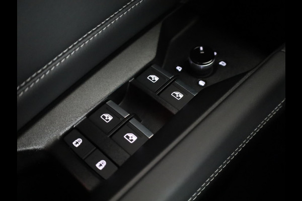 Audi Q4 e-tron S edition 82 kWh 286 pk | Techniekpakket plus | Winterpakket | Trekhaak | Optiekpakket zwart-glanzend |