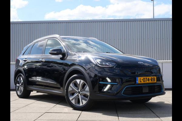 Kia e-Niro ExecutiveLine 64 kWh | SOH 94,1 | 3Fase | Trekhaak | Stoel/Stuurverwarming | Navi | Adaptief | Carplay |