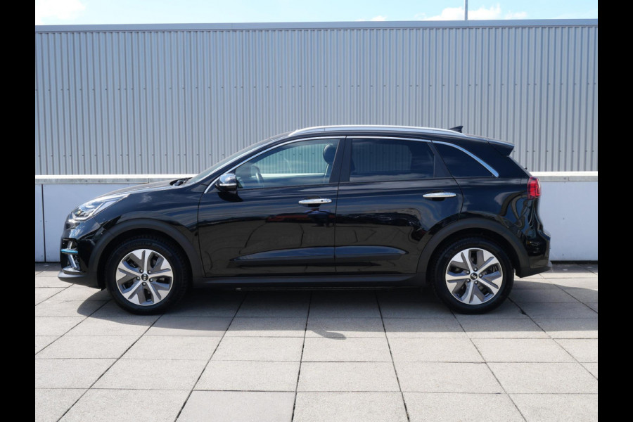Kia e-Niro ExecutiveLine 64 kWh | SOH 94,1 | 3Fase | Trekhaak | Stoel/Stuurverwarming | Navi | Adaptief | Carplay |