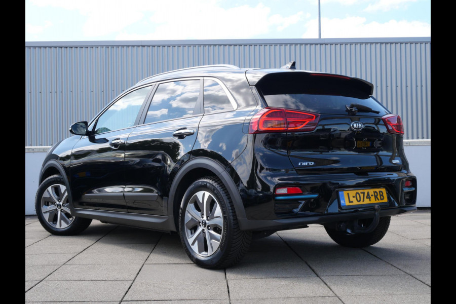 Kia e-Niro ExecutiveLine 64 kWh | SOH 94,1 | 3Fase | Trekhaak | Stoel/Stuurverwarming | Navi | Adaptief | Carplay |