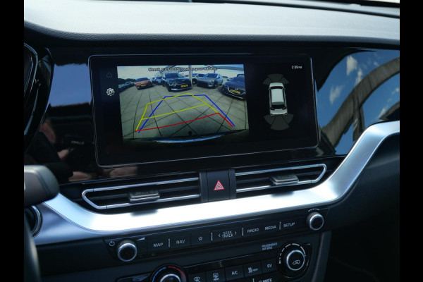 Kia e-Niro ExecutiveLine 64 kWh | SOH 94,1 | 3Fase | Trekhaak | Stoel/Stuurverwarming | Navi | Adaptief | Carplay |