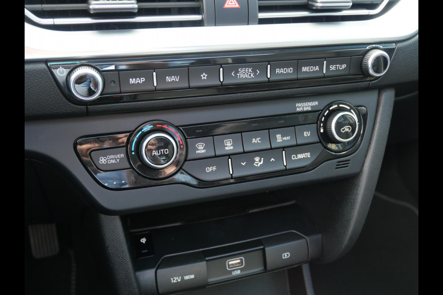 Kia e-Niro ExecutiveLine 64 kWh | SOH 94,1 | 3Fase | Trekhaak | Stoel/Stuurverwarming | Navi | Adaptief | Carplay |