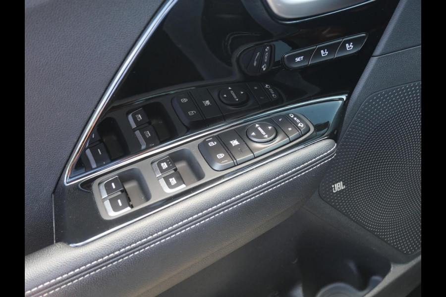 Kia e-Niro ExecutiveLine 64 kWh | SOH 94,1 | 3Fase | Trekhaak | Stoel/Stuurverwarming | Navi | Adaptief | Carplay |