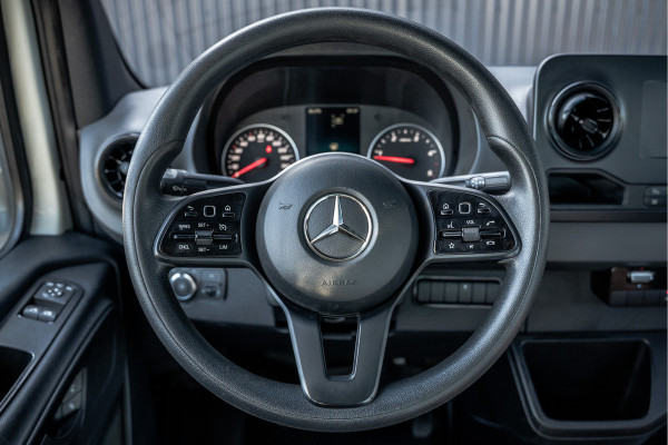 Mercedes-Benz Sprinter 516 CDI L3H2 | 7-Zits | 3.5T Trekgwicht | Automaat | Camera | Mbux | Climatronic | Trekhaak
