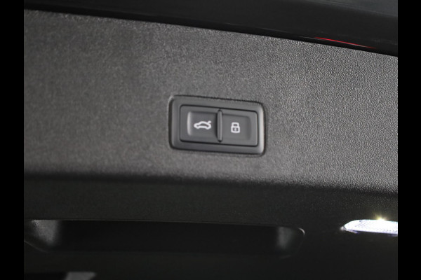 Audi Q3 Sportback Advanced edition e-hybrid 272 pk | Techniek pakket | Trekhaak | LED koplampen | Privacy glas |