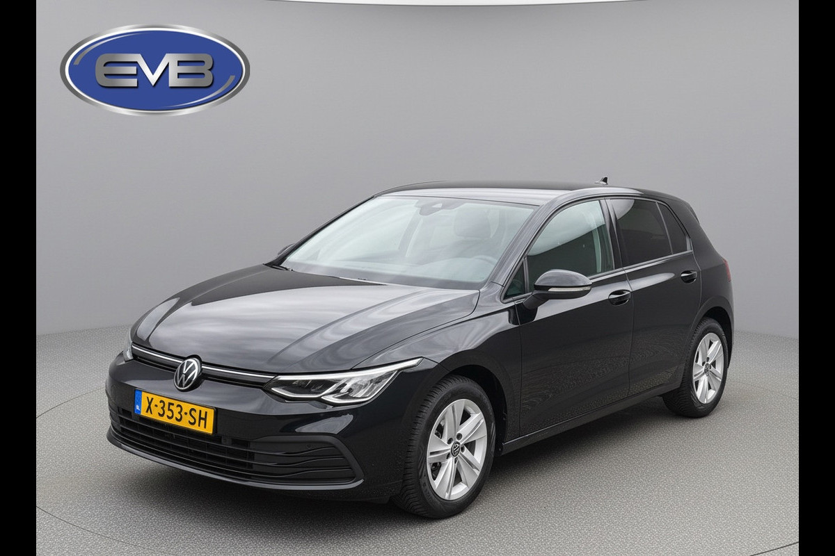 Volkswagen Golf 1.0 eTSI AUTOMAAT Life, achteruitrijcamera, navigatie, sfeerverlichting, climaat, 1 e eigenaar, NL auto met nap