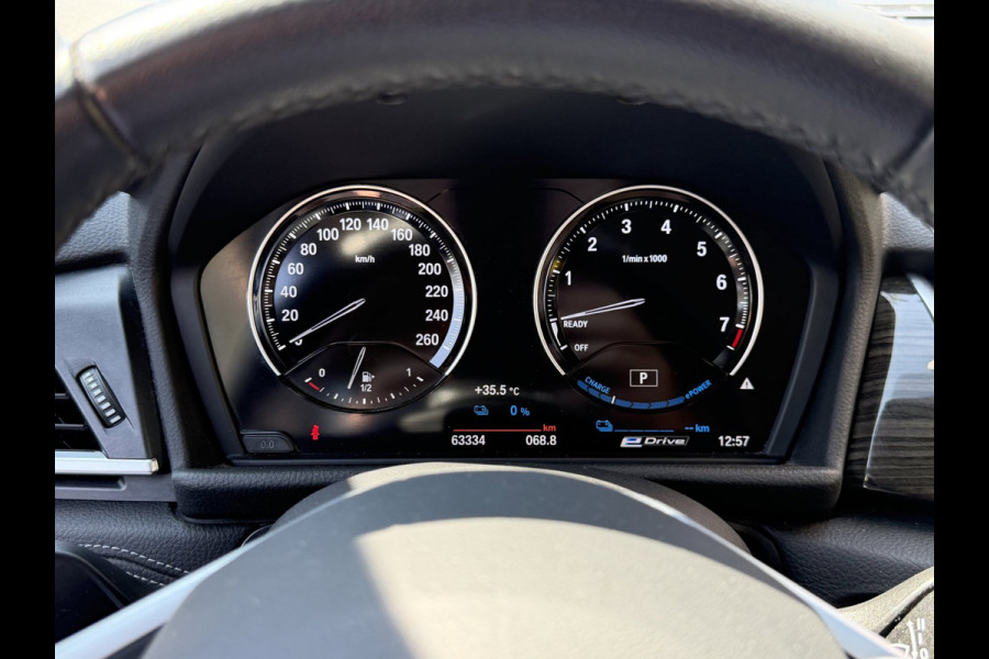 BMW 2 Serie Active Tourer 225xe iPerformance High Executive 165KW - Hybrid I Automaat I Navigatie Leer I Airco I Sport velgen