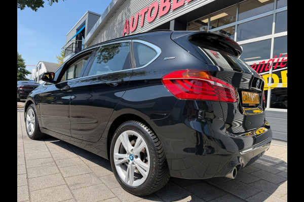 BMW 2 Serie Active Tourer 225xe iPerformance High Executive 165KW - Hybrid I Automaat I Navigatie Leer I Airco I Sport velgen